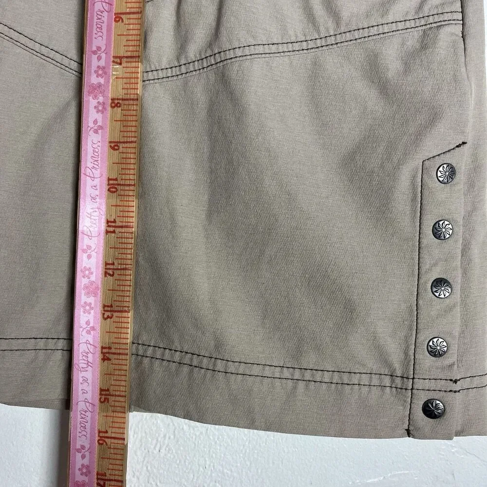 Athleta Take a Hike Mini Skirt Womens 2 Tan Khaki Side Snaps 861832 Active